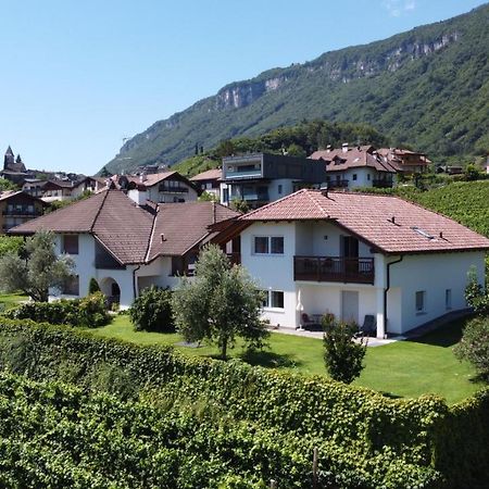 Unterstoan Hof Apartamento Termeno Exterior foto