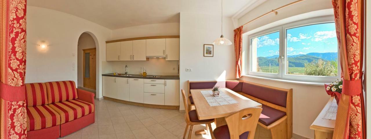 Unterstoan Hof Apartamento Termeno Exterior foto
